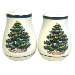 Totally Today 'Holly Tree' Vintage Salt and Pepper Shaker Set